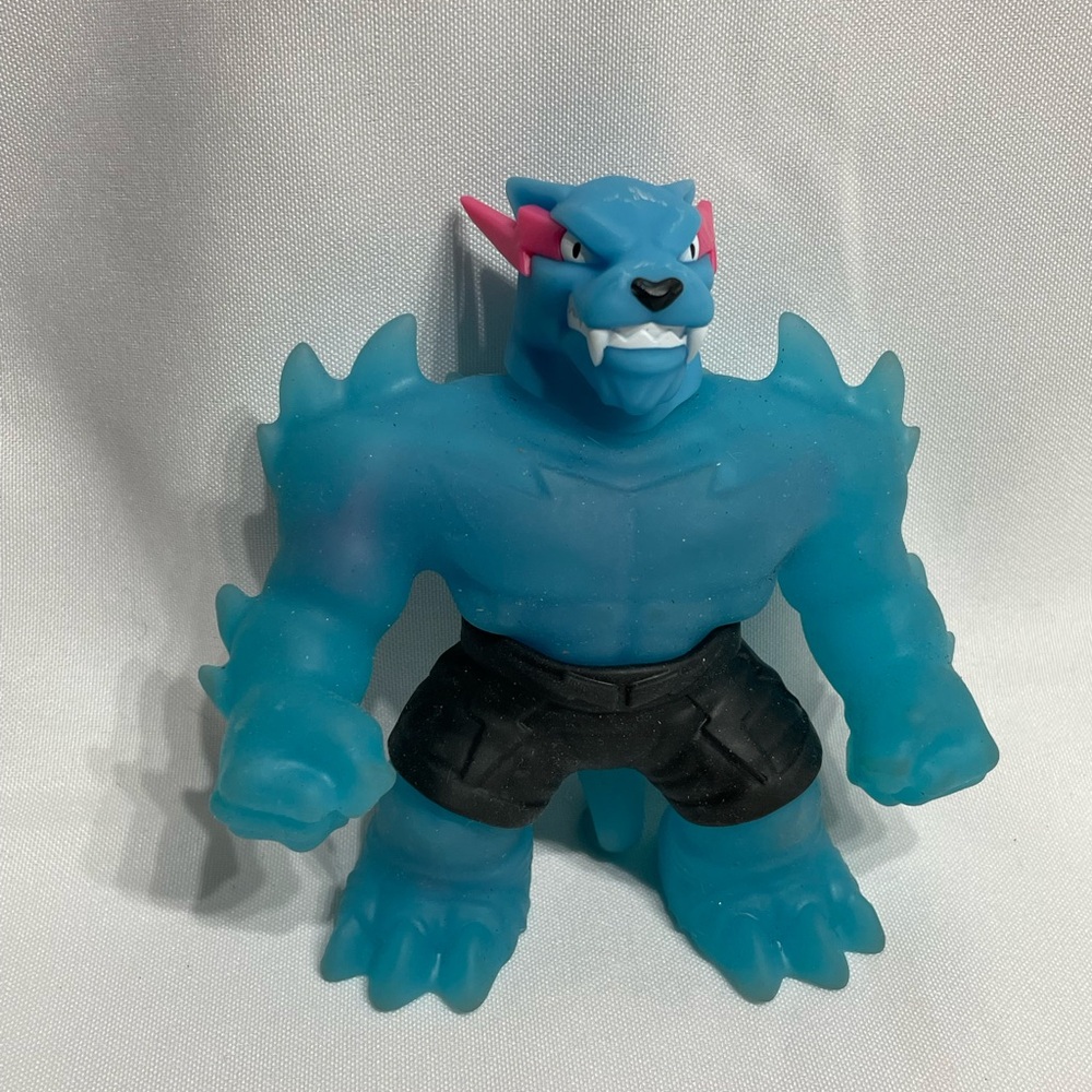 MrBeast Lab Heroes of Goo Jit Zu Hypercharged Panther Action Figure EUC